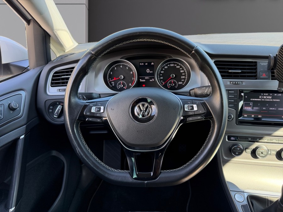 Annonce VOLKSWAGEN GOLF d'occasion GOLF à Caen (14)﻿ de 2015