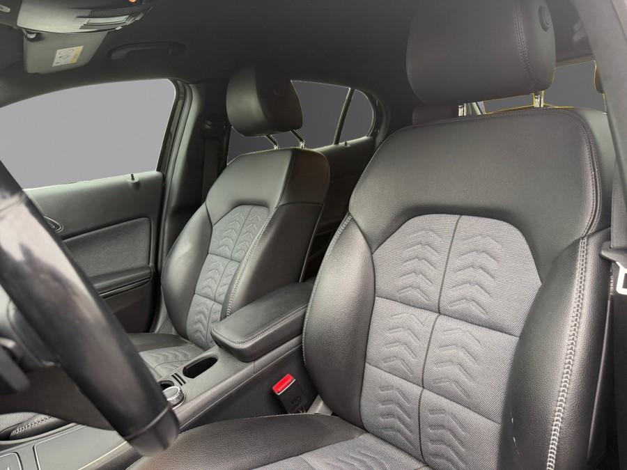 Annonce MERCEDES CLASSE GLA d'occasion CLASSE GLA à Caen (14)﻿ de 2018