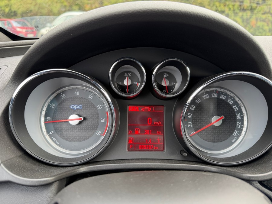 Annonce OPEL INSIGNIA d'occasion INSIGNIA à Caen (14)﻿ de 2012